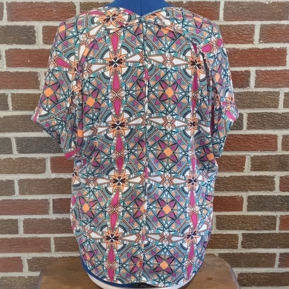 Lush lightweight blouse size medium - Picture 6 of 9